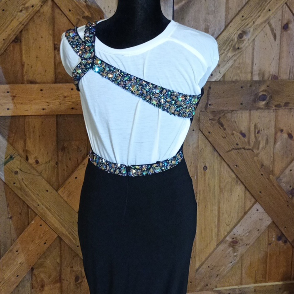 Black prom dress - Picture 5 of 8